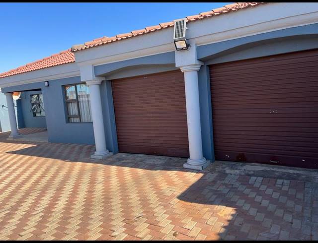 3 BEDROOM HOUSE FOR SALE IN DAWN PARK